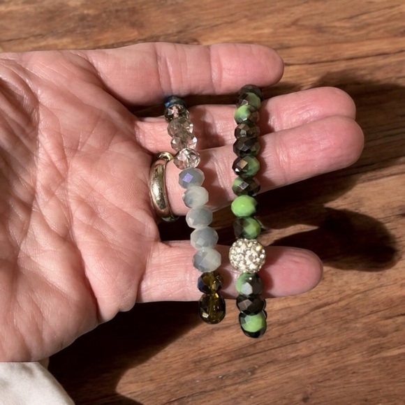 New 7 Assorted Boutique Bracelets - Picture 4 of 5